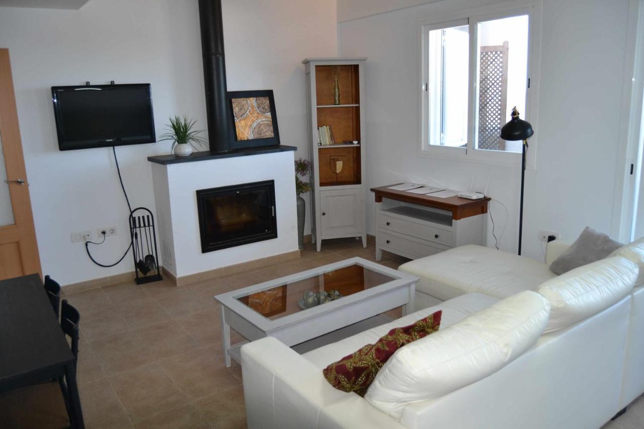 La Martela De Segura Apartamento Rural Piscina Segura de Leon Bagian luar foto