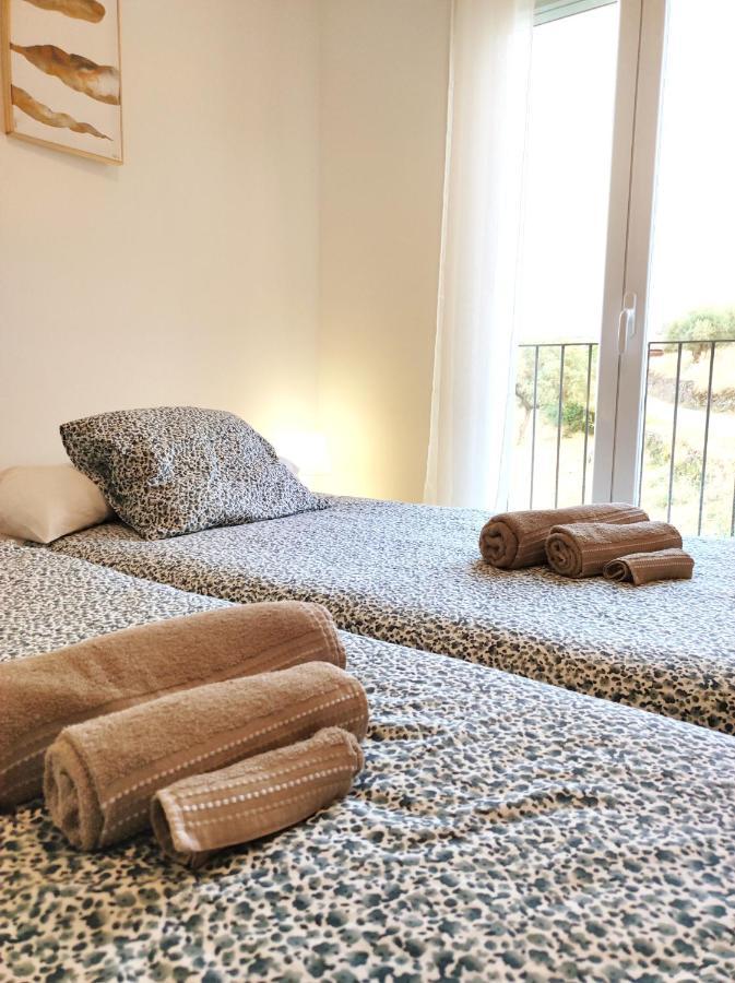 La Martela De Segura Apartamento Rural Piscina Segura de Leon Bagian luar foto