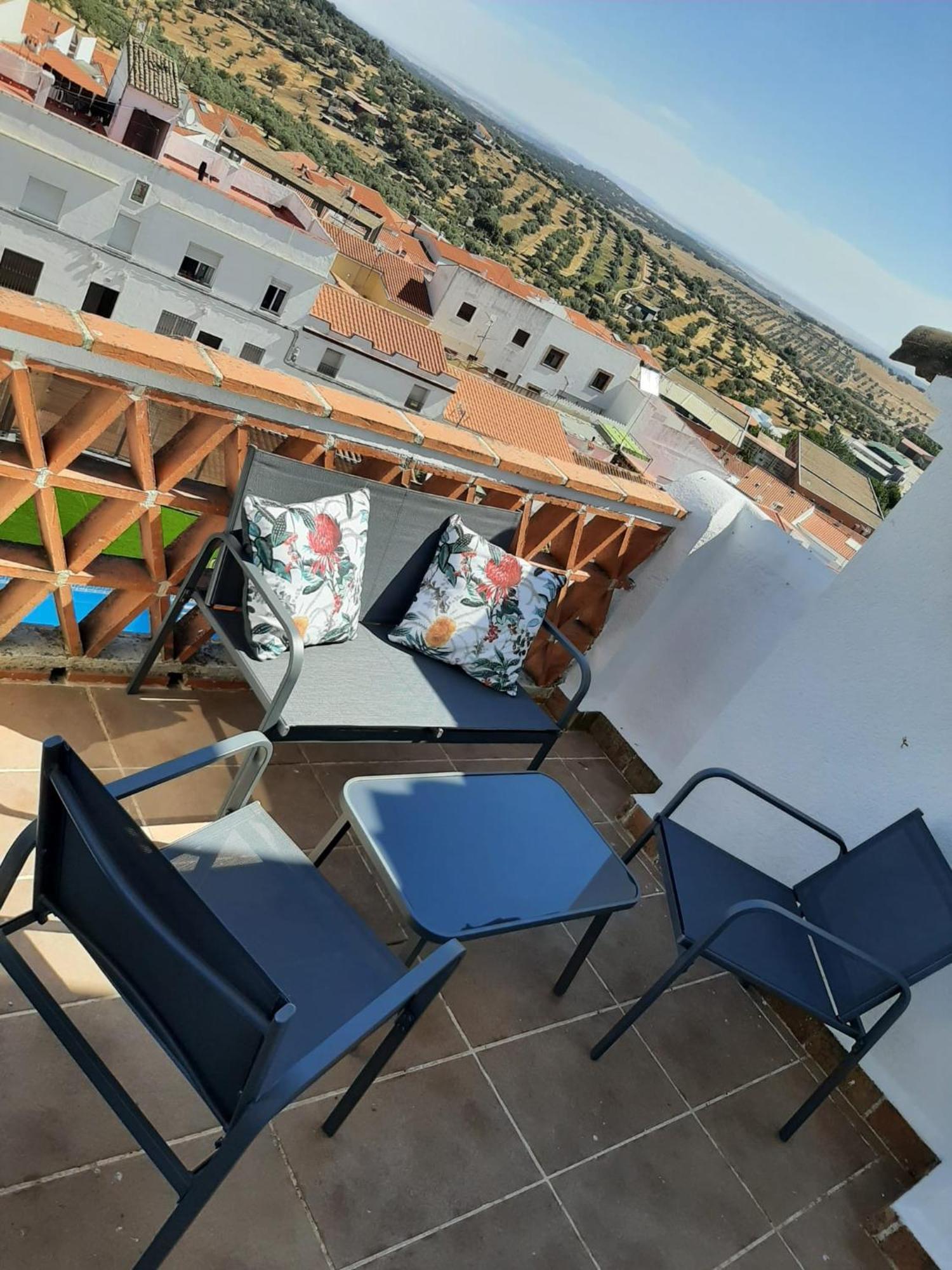 La Martela De Segura Apartamento Rural Piscina Segura de Leon Bagian luar foto